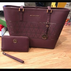Michael Kors matching purse and wallet